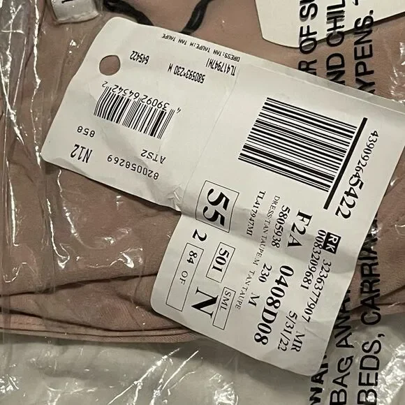 Leith V-Neck Shirred Rib Tan Taupe ultra Soft Body-con Dress Size : M NWT - Picture 7 of 8